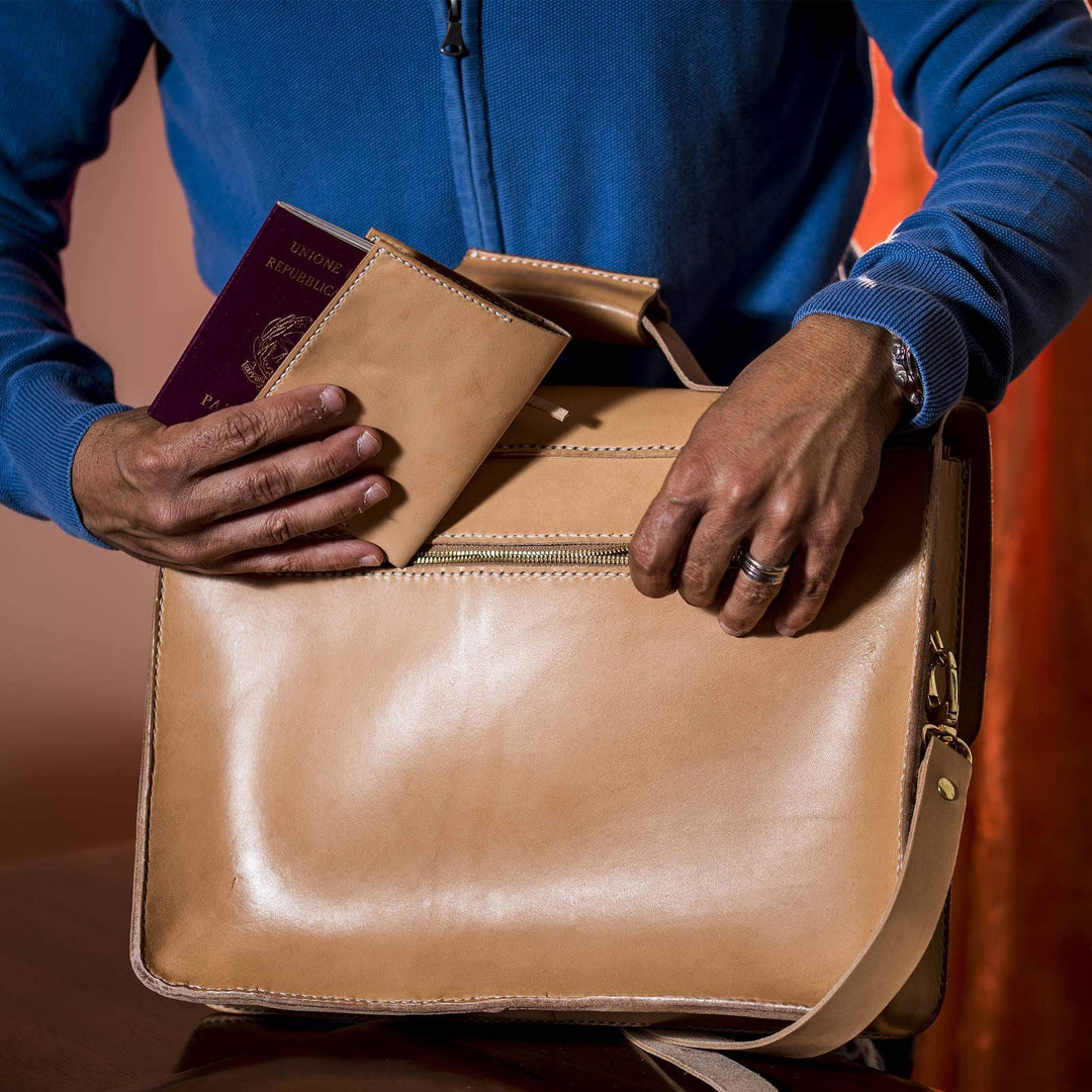 Borsa Borsa ventiquattrore Corintia in vero cuoio artigianale